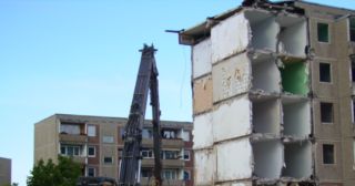 Демонтаж 5 этажного дома Реж, цена от 3648 руб.