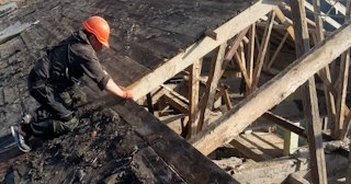 Профессиональный демонтаж стропильной системы от Сварной-Реж в Реже от 566 рублей.